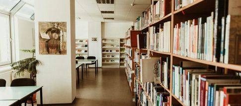 Setena edició de la Nomenclatura de gestió universitària